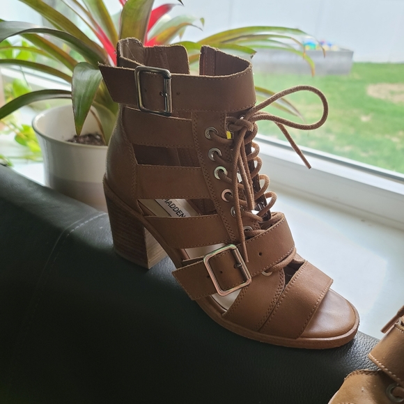 Steve madden strappy heals - Picture 6 of 6